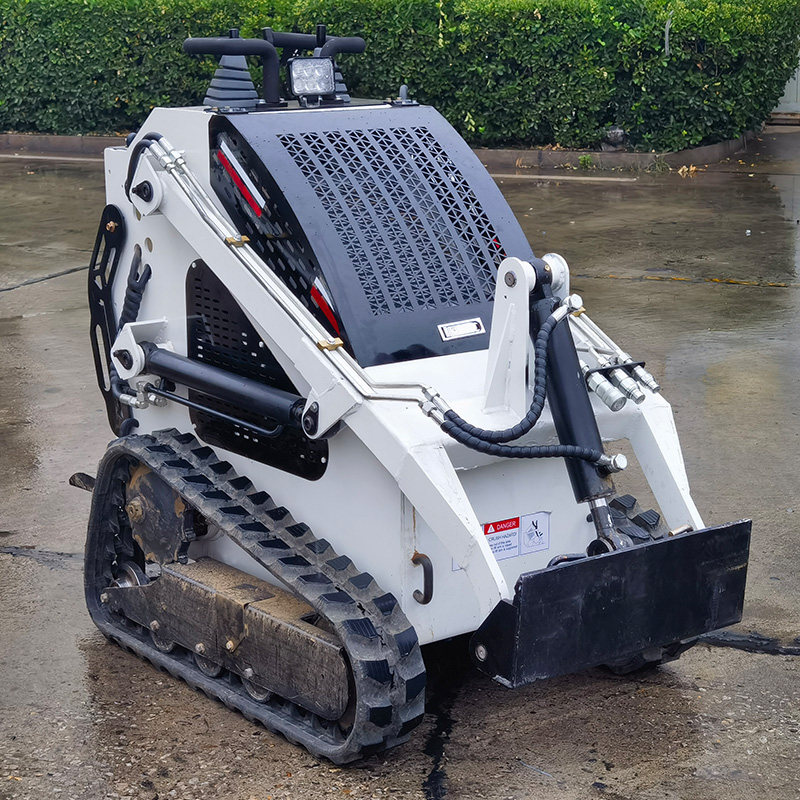 Skid Steer Loader for Utility  - مراجعة Manhole Cover Lifting وسعره