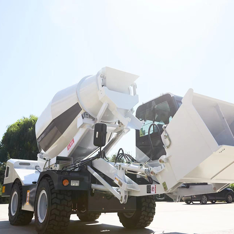 4-Wheel Drive Concrete Self-lo - مراجعة Concrete Mixer Machine وسعره