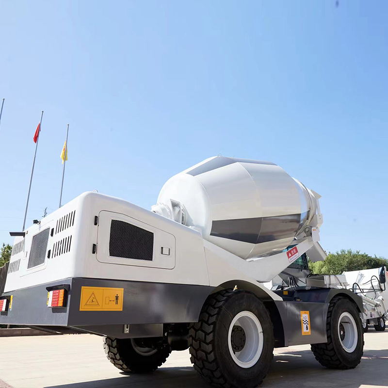 4-Wheel Drive Concrete Self-lo - مراجعة Concrete Mixer Machine وسعره
