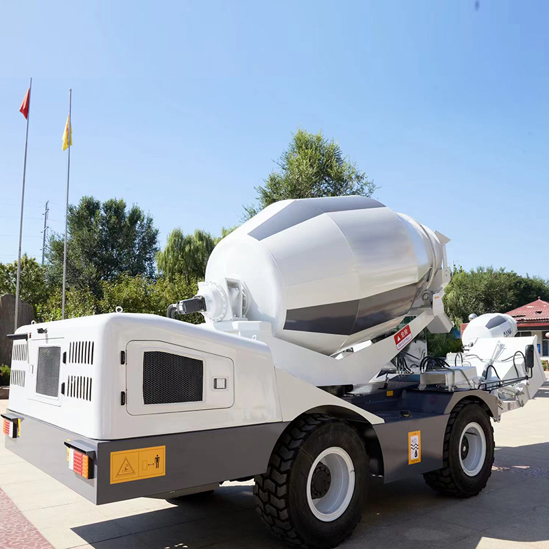 4-Wheel Drive Concrete Self-lo - مراجعة Concrete Mixer Machine وسعره