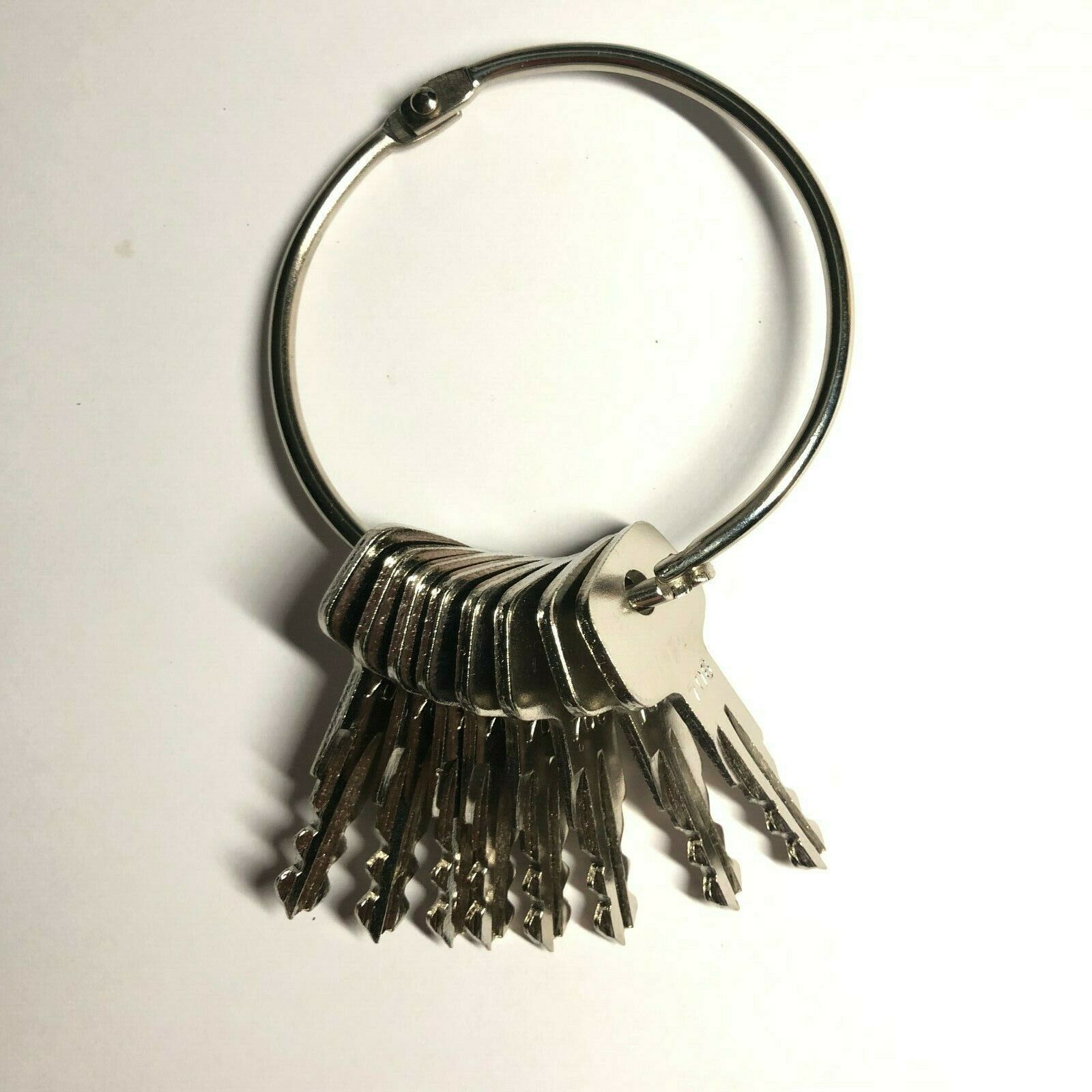 8pcs Heavy Equipment Fuel Cap  - مراجعة Heavy Equipment Keys وسعره